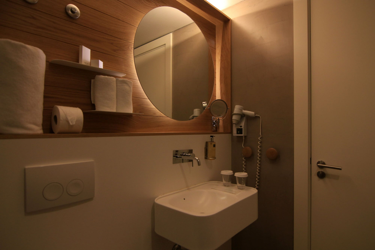 Bathroom 4, My Story Hotel Rossio, Lisbon