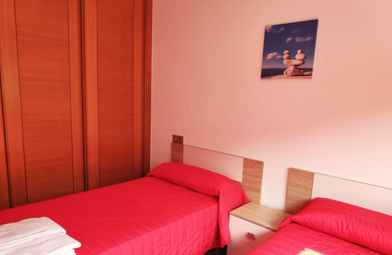 Bedroom 2, Apartamentos Revolta Sanxenxo 3000, Pontevedra