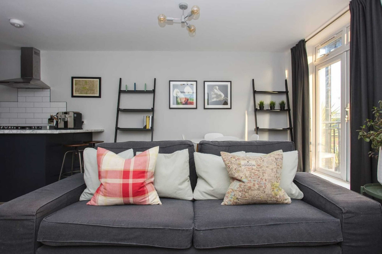 Others 5, Lovely 2 Bedroom Flat Near Whitechapel Station, London