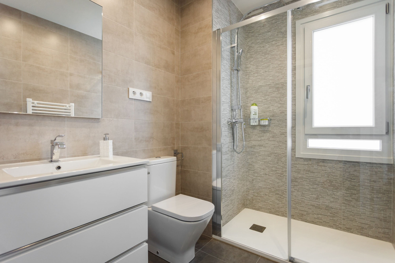 Bathroom 3, BCN Design Apartment with Portable Wifi, Barcelona
