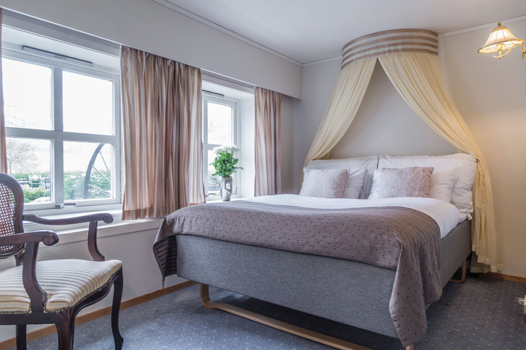 Bedroom 3, Kronen Gaard Hotel, Sandnes