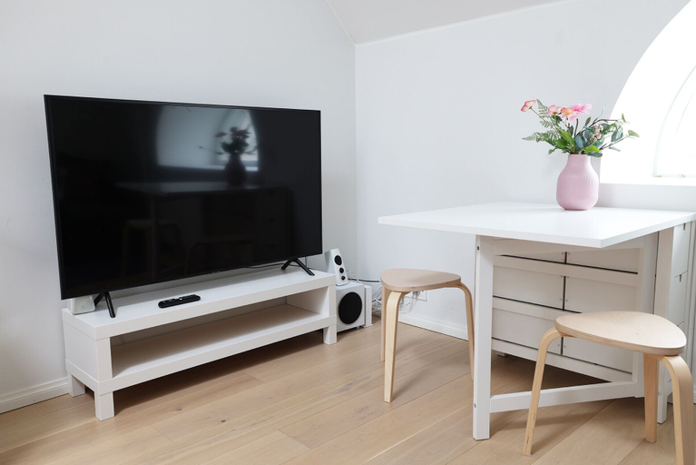 Living area 2, 2ndhomes Unique Studio w Sauna & Balcony, Uusimaa
