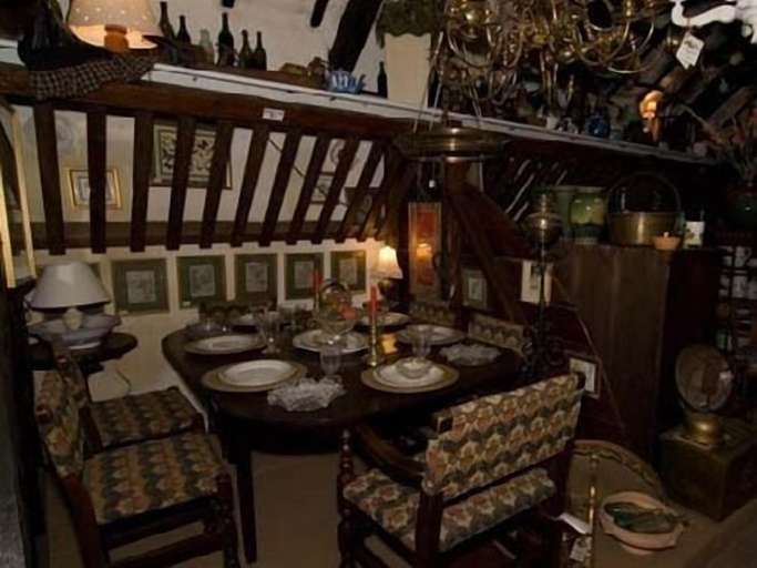 Food & Drinks 5, Alnwick Lodge, Northumberland