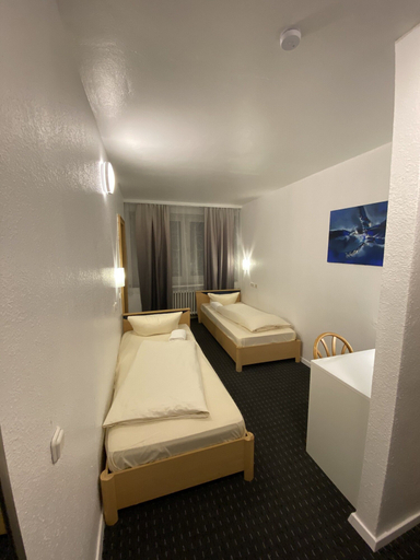 Bedroom 4, Hotel Luise, Essen