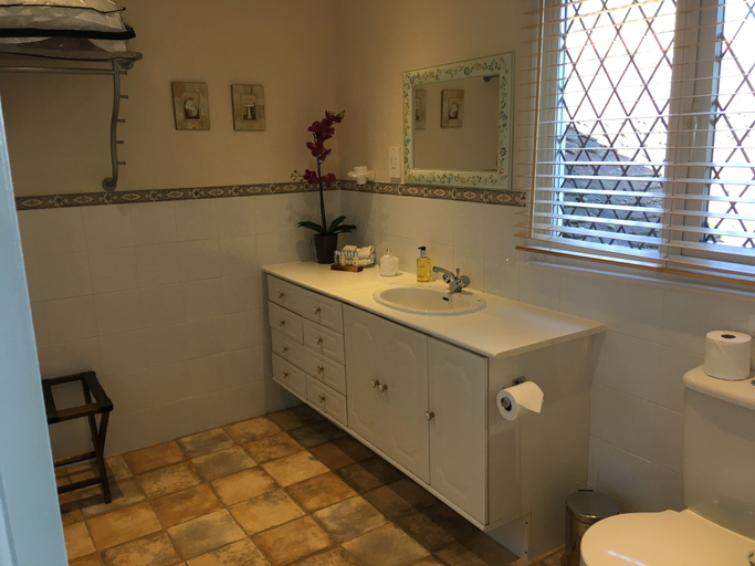 Bathroom 4, Trumbles, Surrey