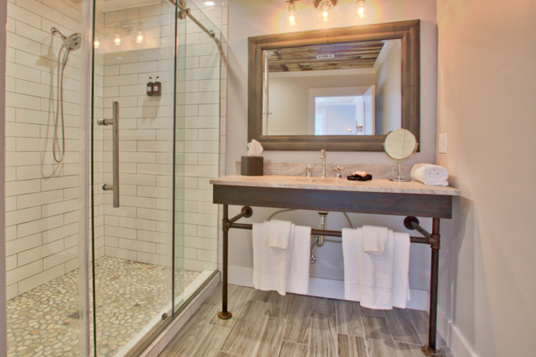 Bathroom 4, The Roost Ocean Springs, Jackson