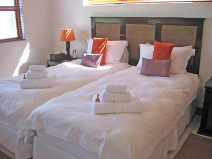 Bedroom 2, 3 Melrose Road, City of Johannesburg