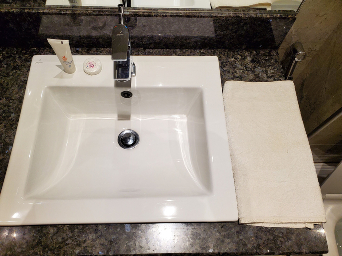 Bathroom 4, Millennium Terrace Hotel, Kampala