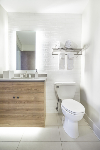 Bathroom 4, The Docent's Collection at 121 Middle Street, Cumberland