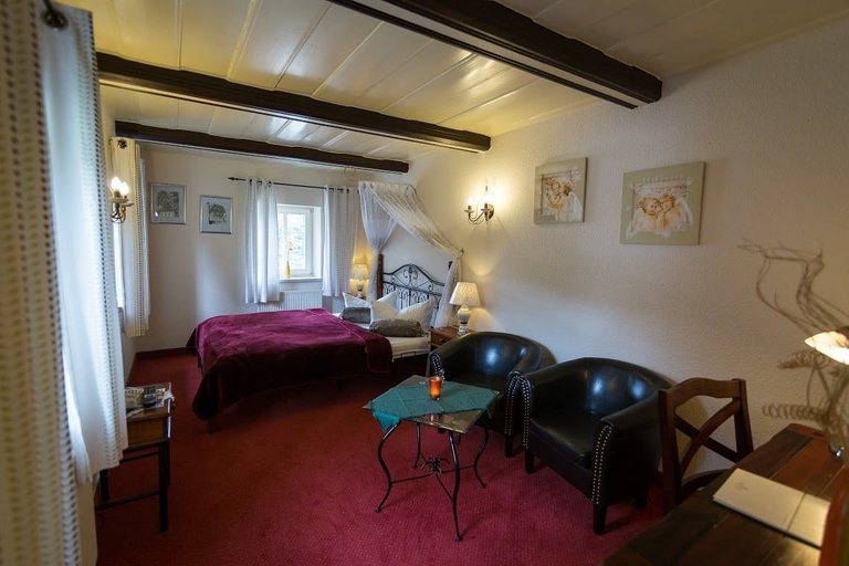 Bedroom 2, Romantik Hotel Zum Lindengarten, Görlitz