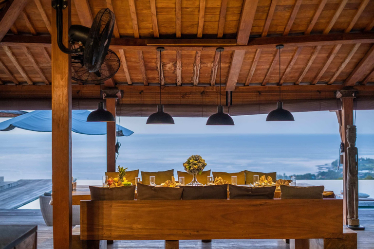Food & Drinks 5, Palatial Wooden Villa, 4br, Lovina, Buleleng