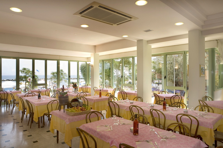 Food & Drinks 5, Hotel Palos, Rimini