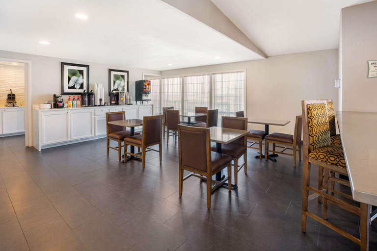 Food & Drinks 5, La Quinta Inn by Wyndham Caldwell, Canyon