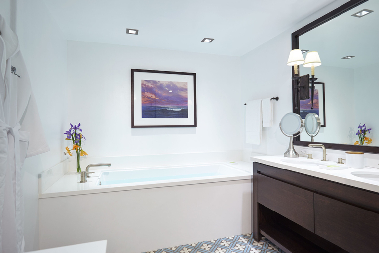 Bathroom 5, Ojai Valley Inn, Ventura