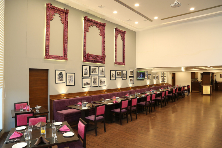 Food & Drinks 5, The Cloud Hotel, Ahmadabad