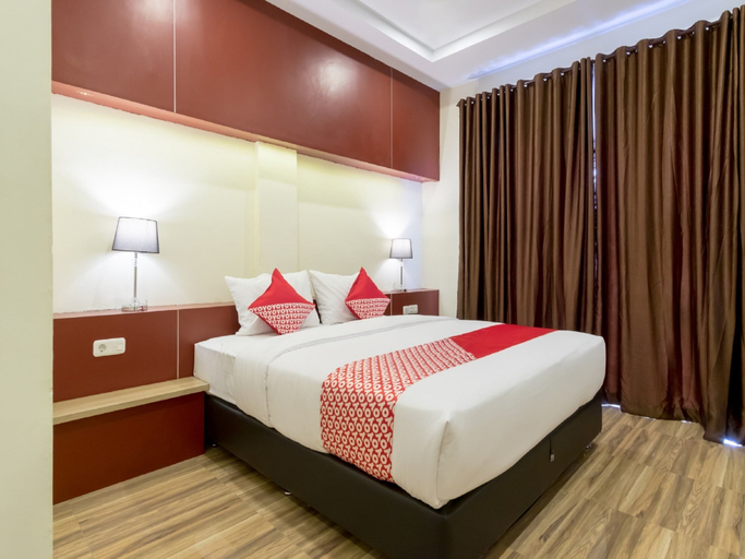 Bedroom 1, OYO 727 Merlion Hotel, Medan
