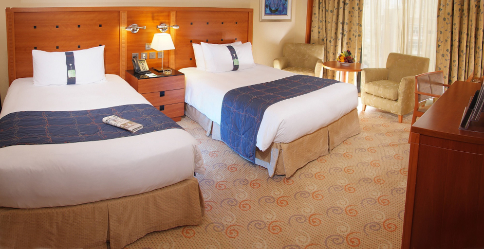 Bedroom 5, Holiday Inn KUWAIT SALMIYA by IHG, Salmiya