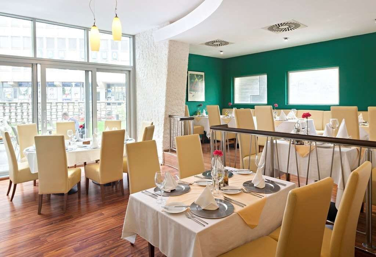 Food & Drinks 5, Hotel Continental, Brno