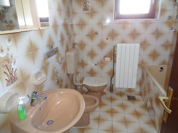 Bathroom 3, Apartments Ivica - Quiet Street, Pula