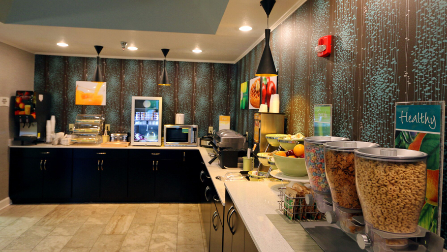 Food & Drinks 5, Quality Inn Harrisonburg I-81, Harrisonburg