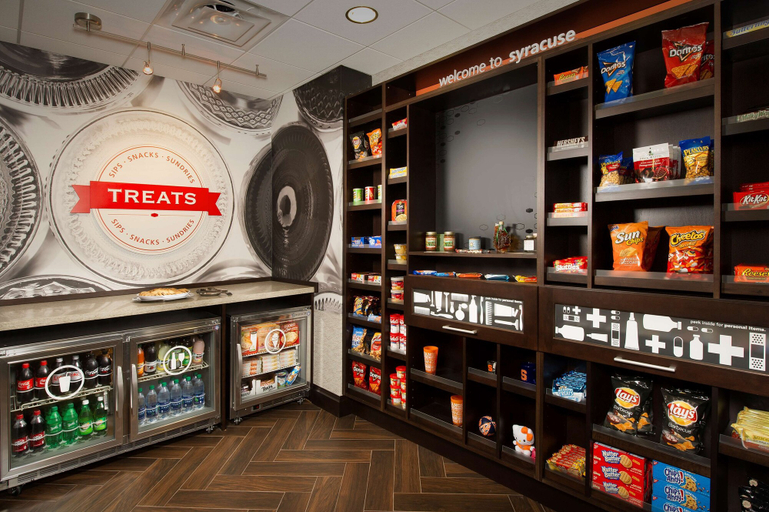 Food & Drinks 5, Hampton Inn & Suites Syracuse/Carrier Circle, Onondaga