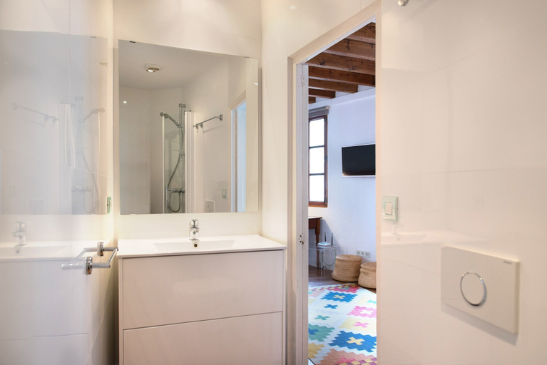 Bathroom 4, Canavall Turismo de Interior, Baleares