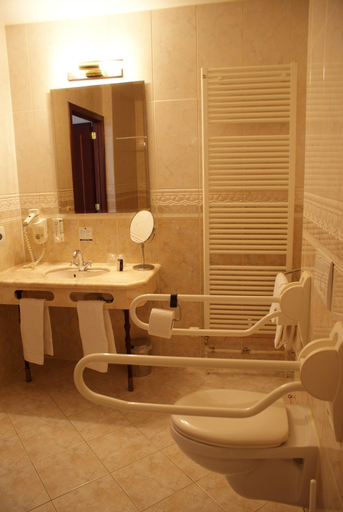 Bathroom 5, Fletcher Hotel-Restaurant De Dikke Van Dale, Sluis
