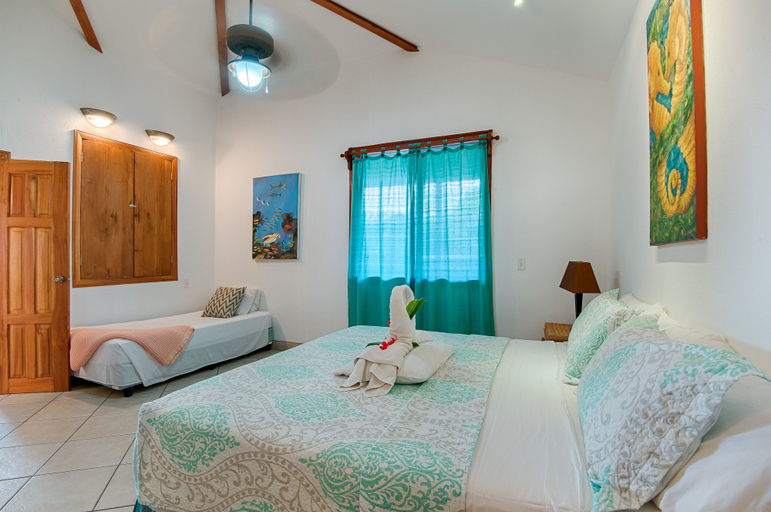 Bedroom 3, Blue Bahia Resort, Roatán