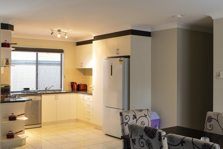 Others 5, Atricom Apartments Australia, Stanthorpe