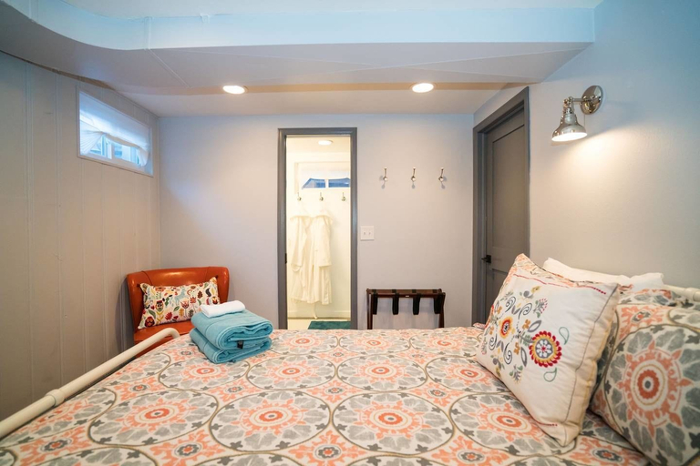Bedroom 3, The Sophisticated Boho Escape Perfect for Two, Denver