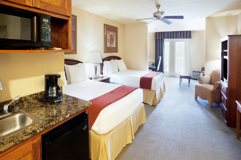 Holiday Inn Express & Suites KERRVILLE, Bandera