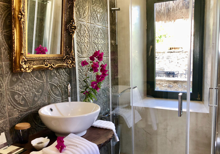 Bathroom 3, Villa Vager Mani, Peloponnese