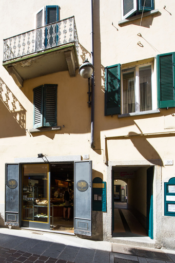 Exterior & Views, Tetti di Como, Como