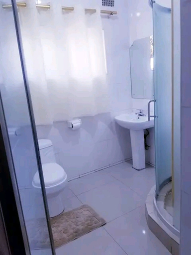 Bathroom 3, Iream Apartments, Kitwe