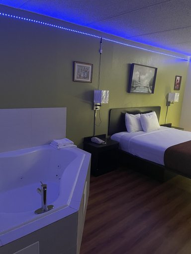 Bedroom 3, Willow Lodge Willoughby – Cleveland Mentor, Lake