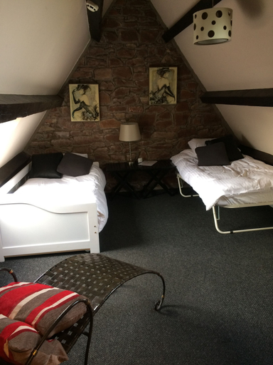 Bedroom 2, Lulus, Cumbria