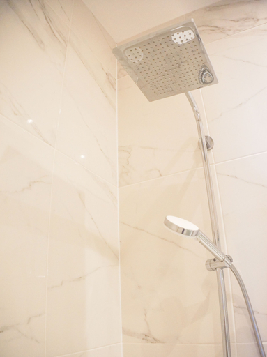 Bathroom 5, The Hurdwick, London