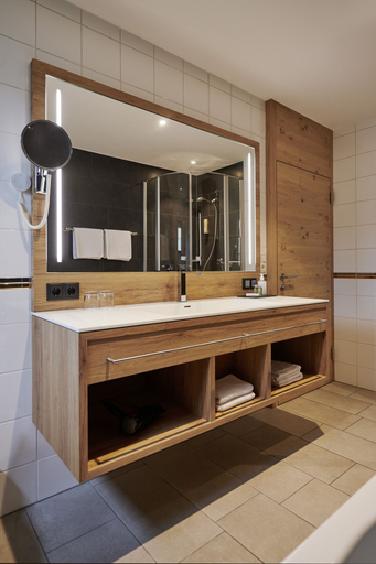 Bathroom 5, Sonne_1806 - Hotel am Campus Dornbirn, Dornbirn