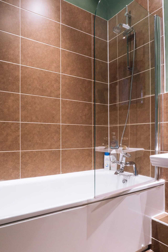 Bathroom 3, Grade A Listed 2 Bedroom In Edinburgh, Edinburgh