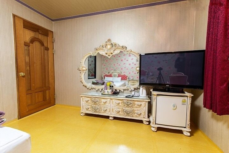 Others 4, Carlsbed Motel, Goseong