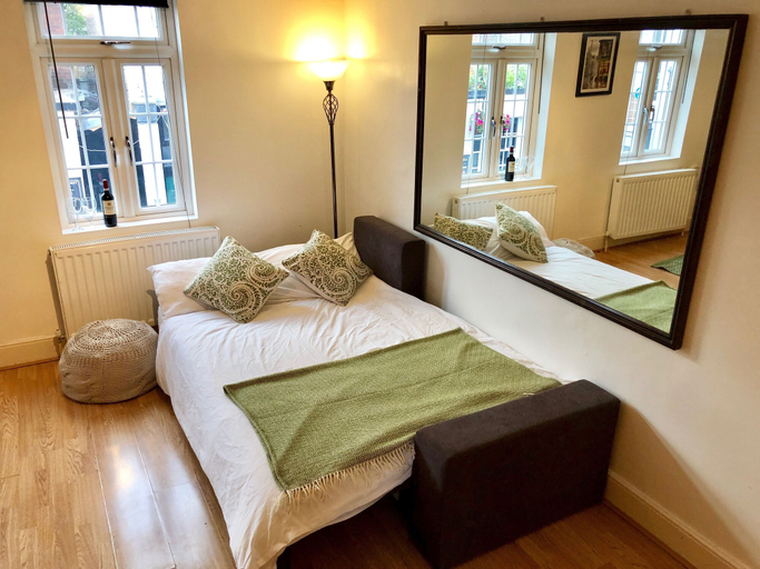 Bedroom 4, The Duke's Retreat, Slough