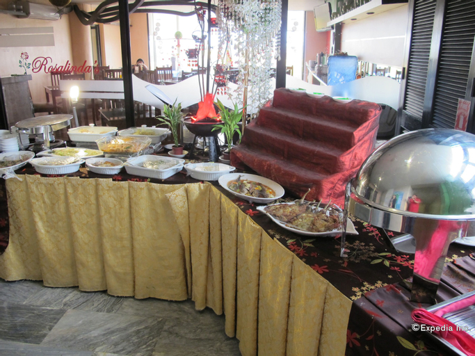 Food & Drinks 13