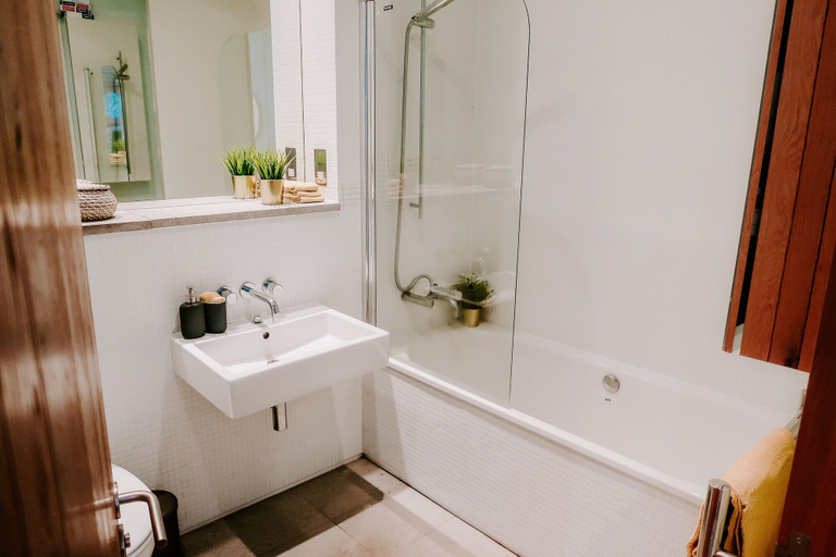 Bathroom 4, Royal William Yard Apartments, Plymouth