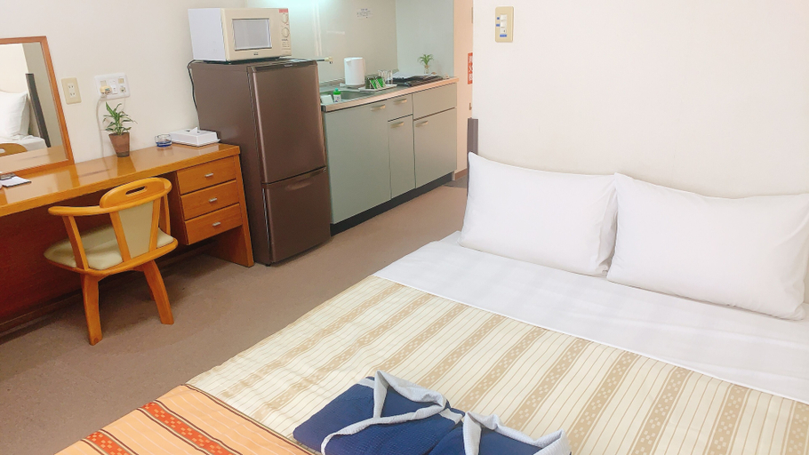 Bedroom 2, Hotel Peaceland Kume, Naha