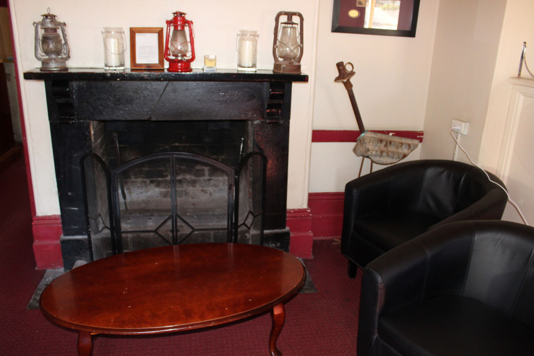 Others 5, Royal Exchange Hotel, Goyder