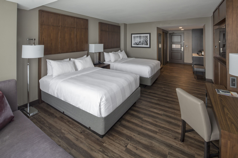 Bedroom 3, Omaha Marriott Downtown at the Capitol District, Douglas