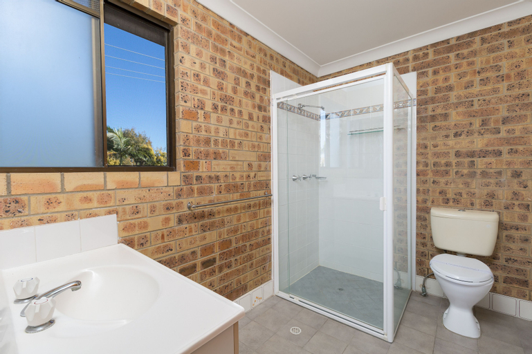 Bedroom 4, Golden Beach Motor Inn, Caloundra - Caloundra S.