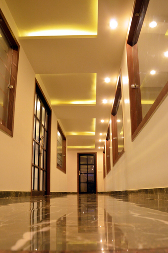 Others 4, Royal Windsor Hotel, Nainital
