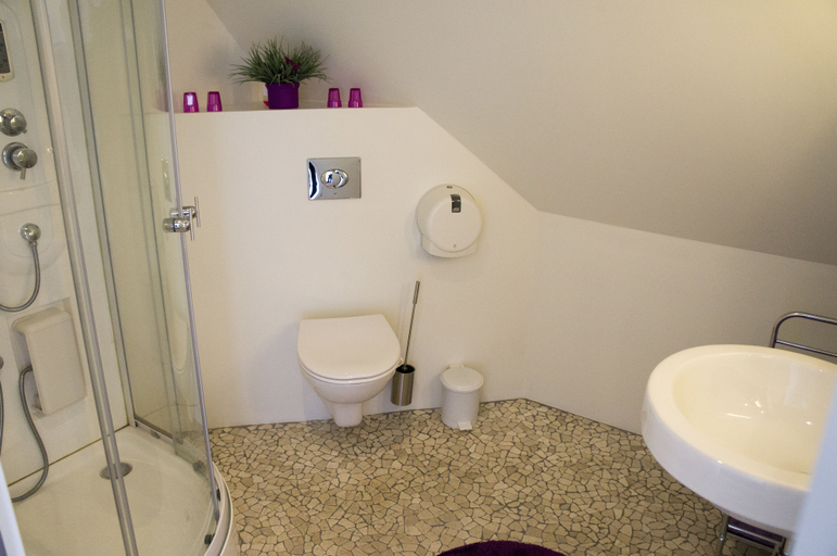 Bathroom 4, Hotel Coco Aps, Esbjerg