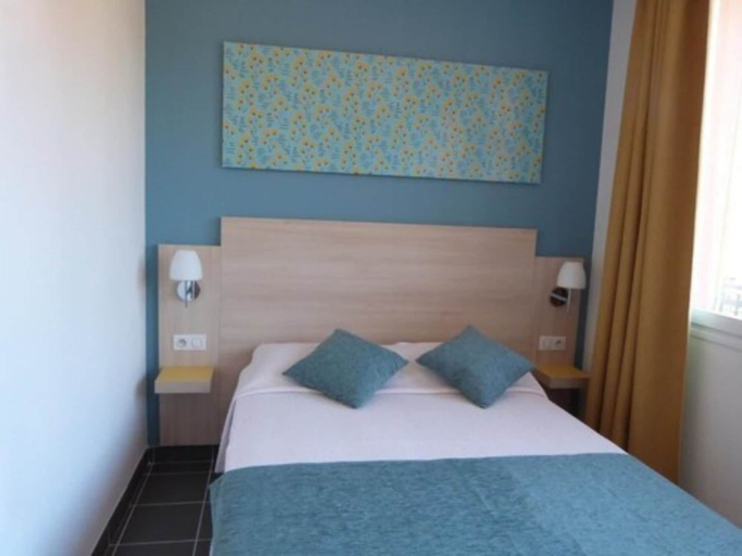 Bedroom 2, Maison Familiale Lou Riou, Var